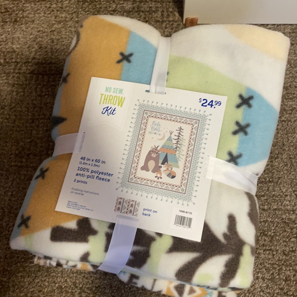 Baby bear 🐻 with fox 🦊 throw blanket kit